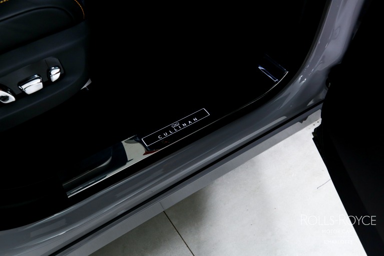 Used-2026-Rolls-Royce-Black-Badge-Cullinan