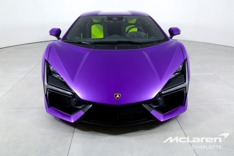 Used-2025-Lamborghini-Revuelto