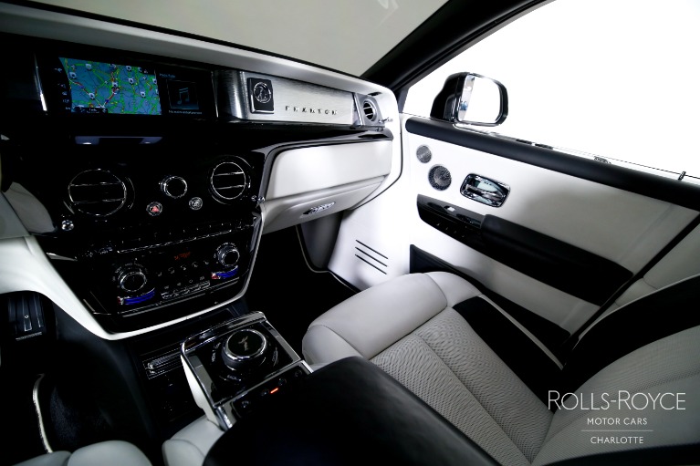 Used-2018-Rolls-Royce-Phantom