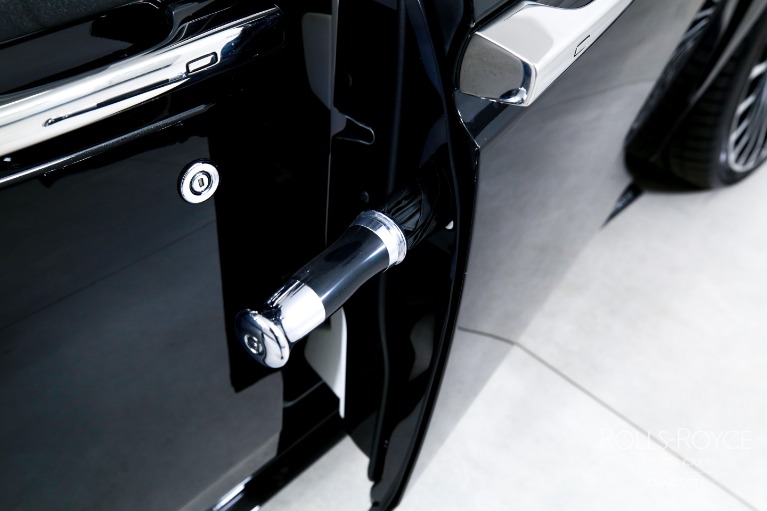Used-2018-Rolls-Royce-Phantom