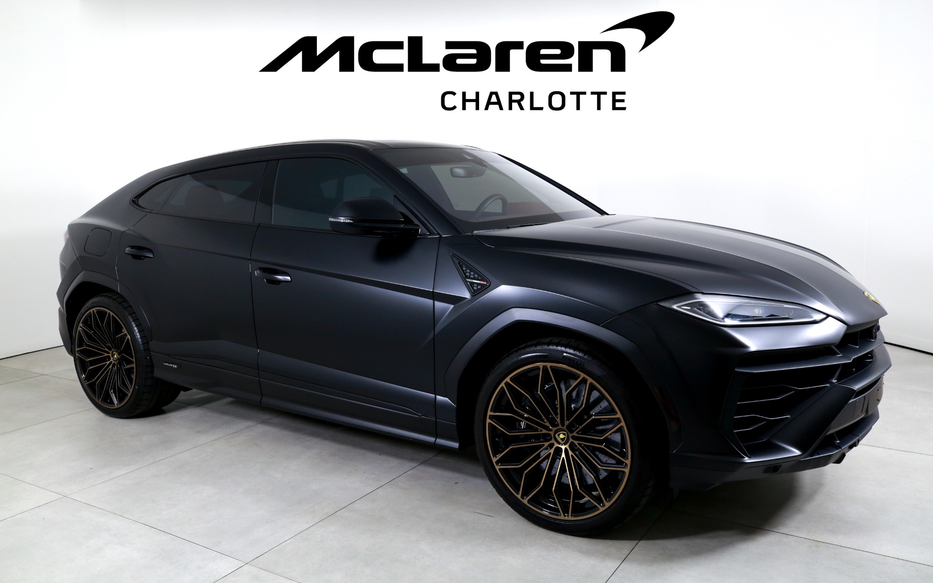 Used 2025 Lamborghini Urus SE | Charlotte, NC