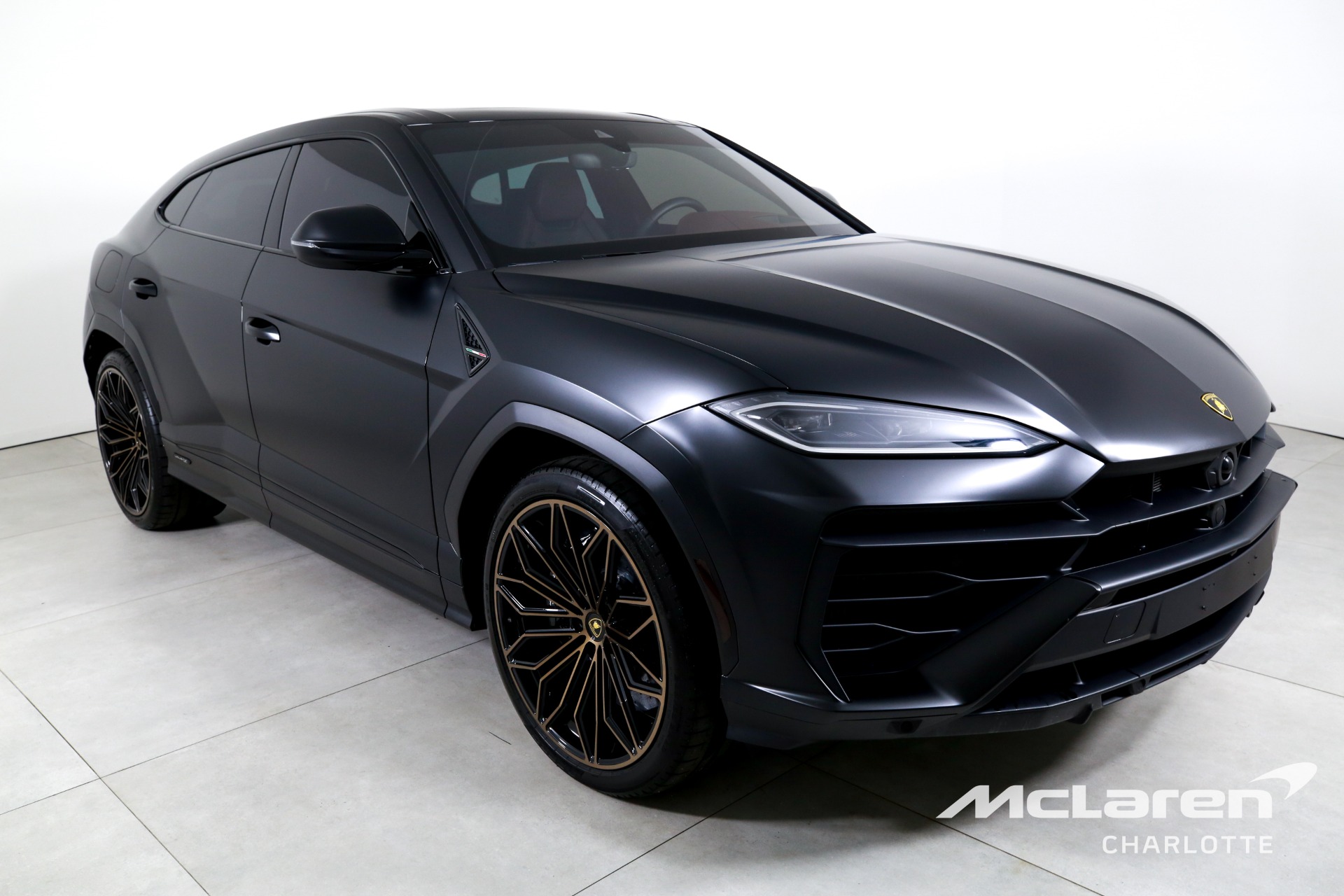 Used 2025 Lamborghini Urus SE | Charlotte, NC