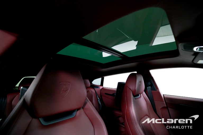 Used-2025-Lamborghini-Urus-SE