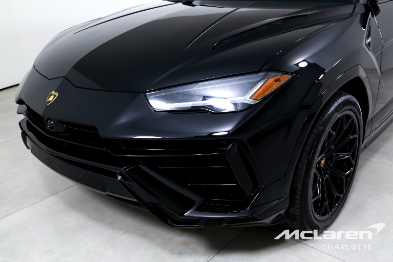Used-2023-Lamborghini-Urus-S