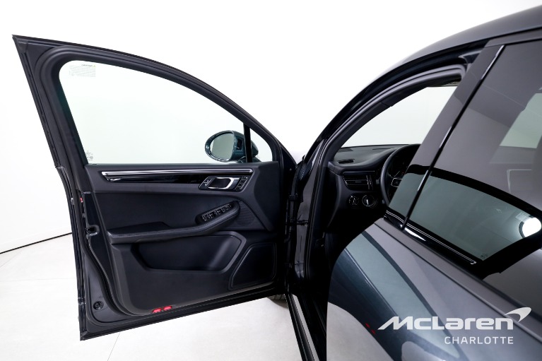 Used-2024-Porsche-Macan