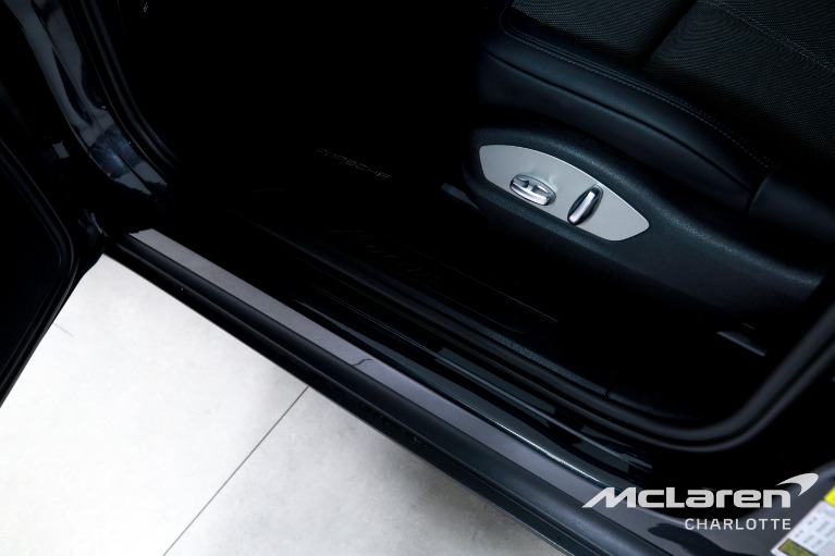 Used-2024-Porsche-Macan
