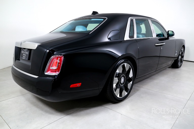 New-2027-Rolls-Royce-Phantom