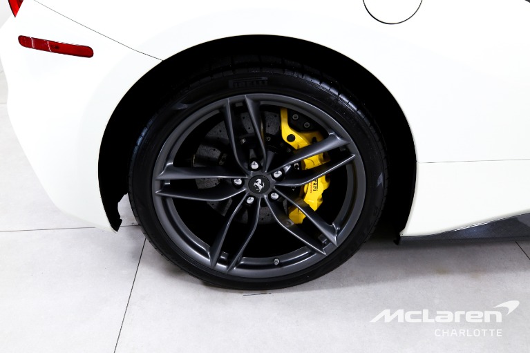 Used-2018-Ferrari-488-Spider