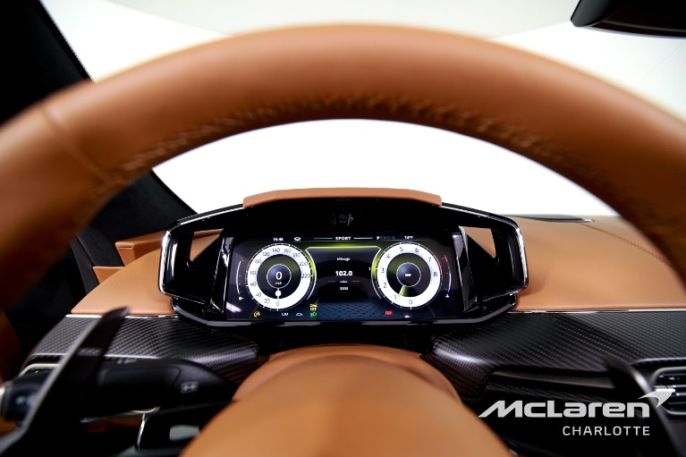 Used-2026-Aston-Martin-Vantage-S-Roadster