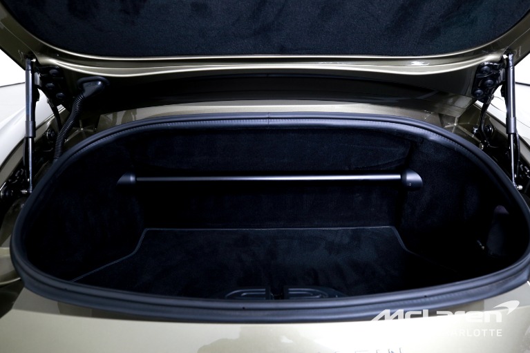 Used-2026-Aston-Martin-Vantage-S-Roadster