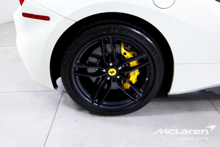 Used-2018-Ferrari-488-Spider