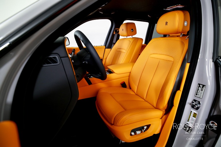 New-2027-Rolls-Royce-Black-Badge-Cullinan