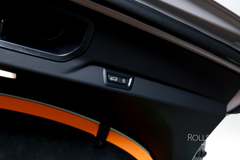 New-2027-Rolls-Royce-Black-Badge-Cullinan