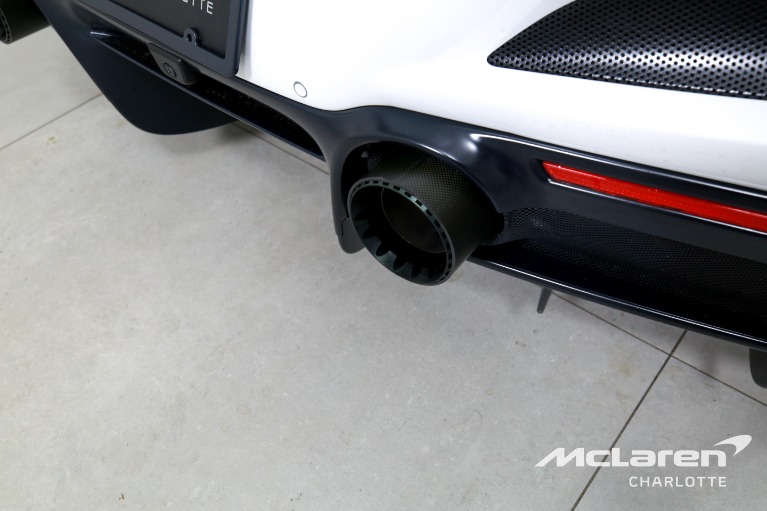 Used-2023-Ferrari-F8-Spider