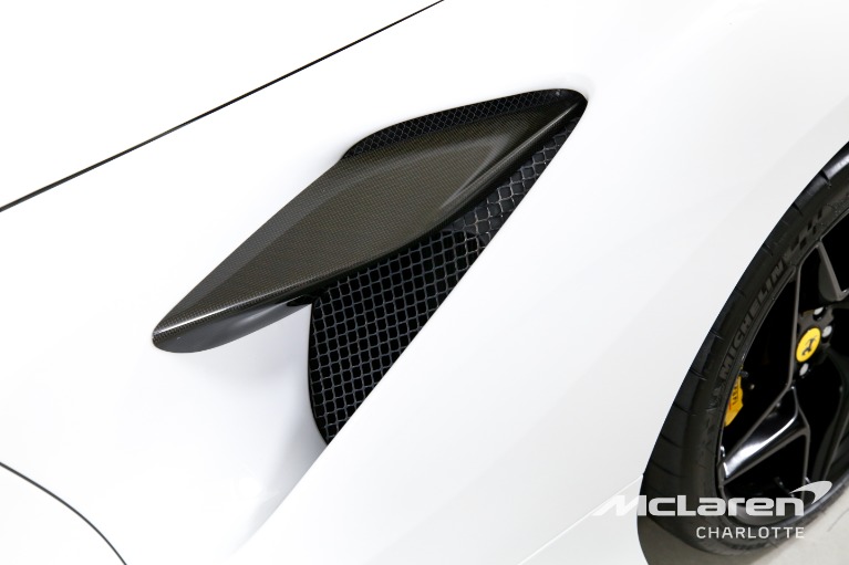 Used-2023-Ferrari-F8-Spider