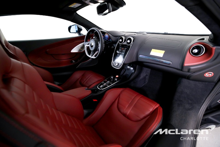 New-2027-MCLAREN-GTS