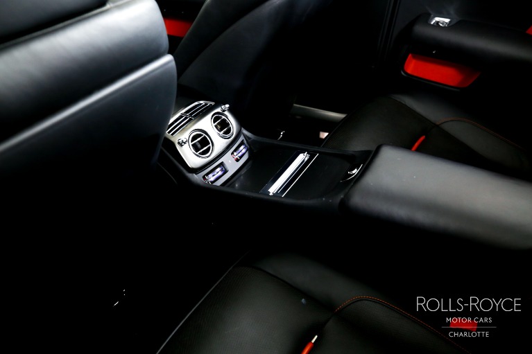 Used-2019-Rolls-Royce-Black-Badge-Dawn