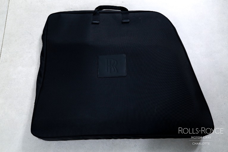 Used-2019-Rolls-Royce-Black-Badge-Dawn