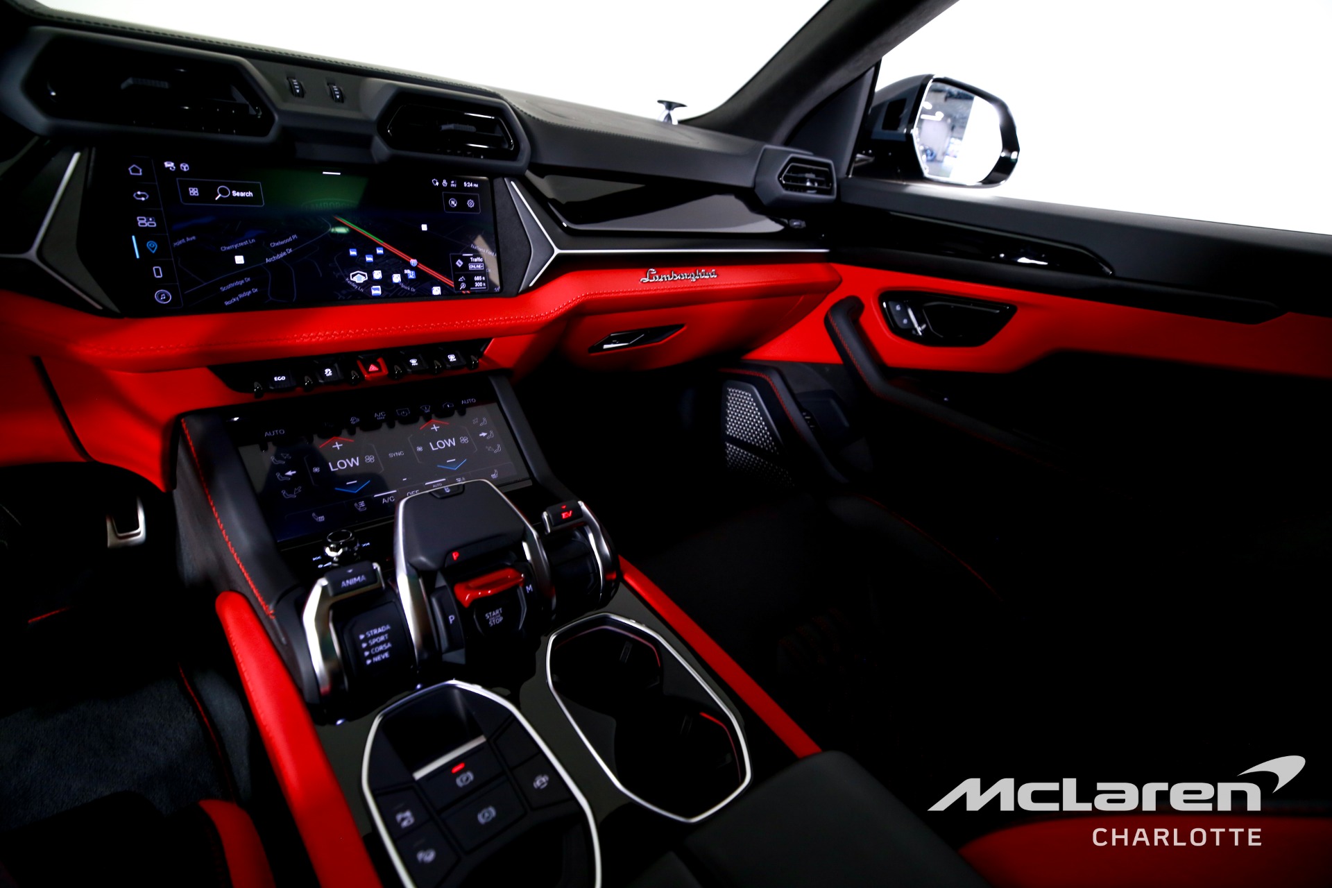 Used 2025 Lamborghini Urus SE | Charlotte, NC