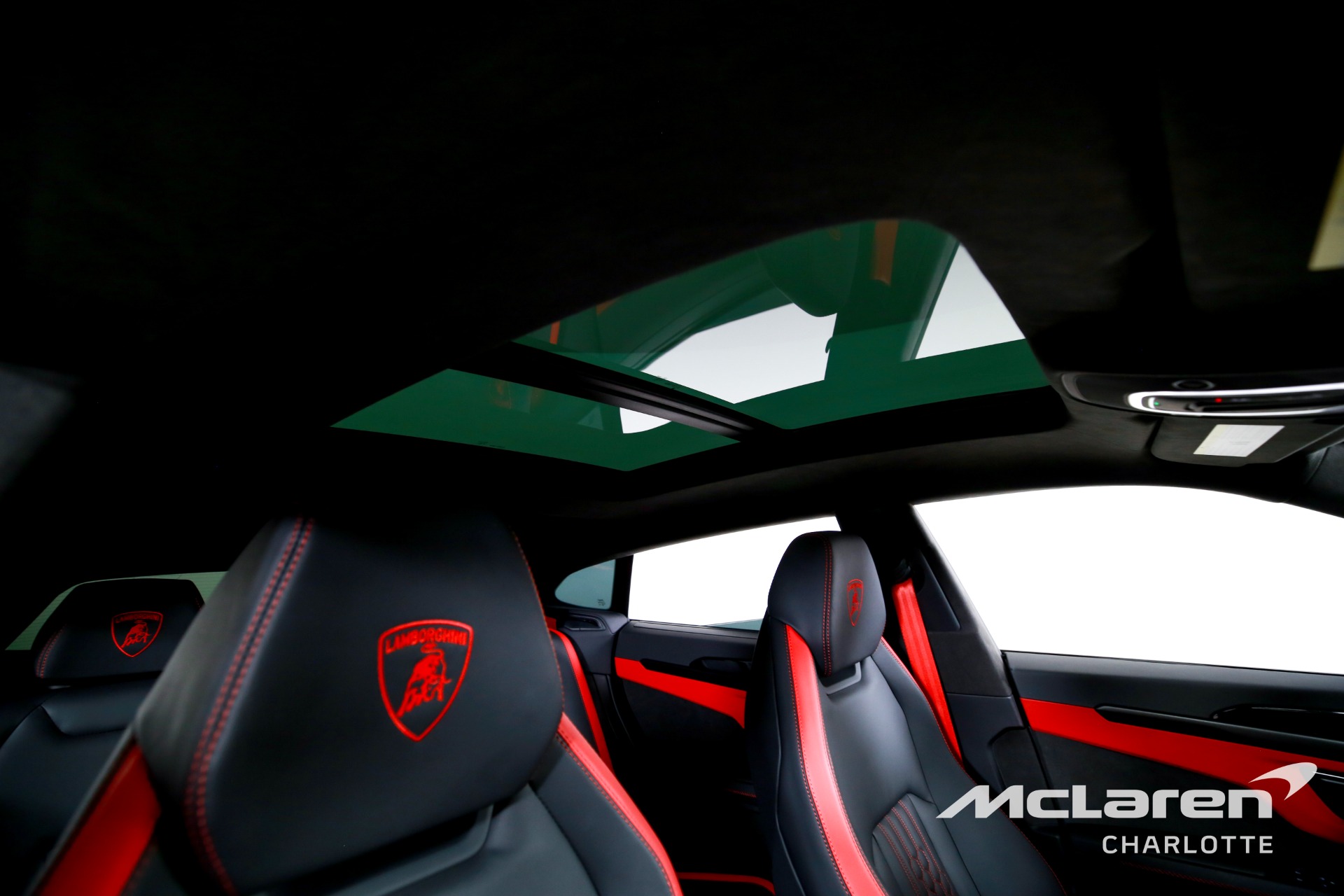 Used 2025 Lamborghini Urus SE | Charlotte, NC