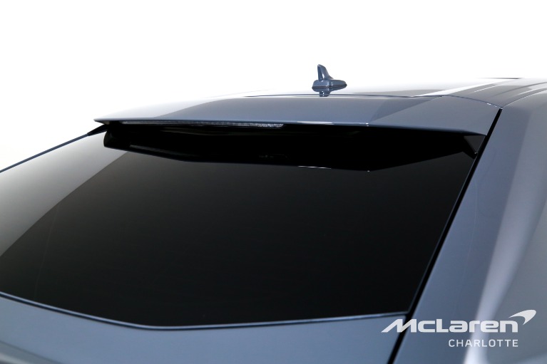 Used-2025-Lamborghini-Urus-SE