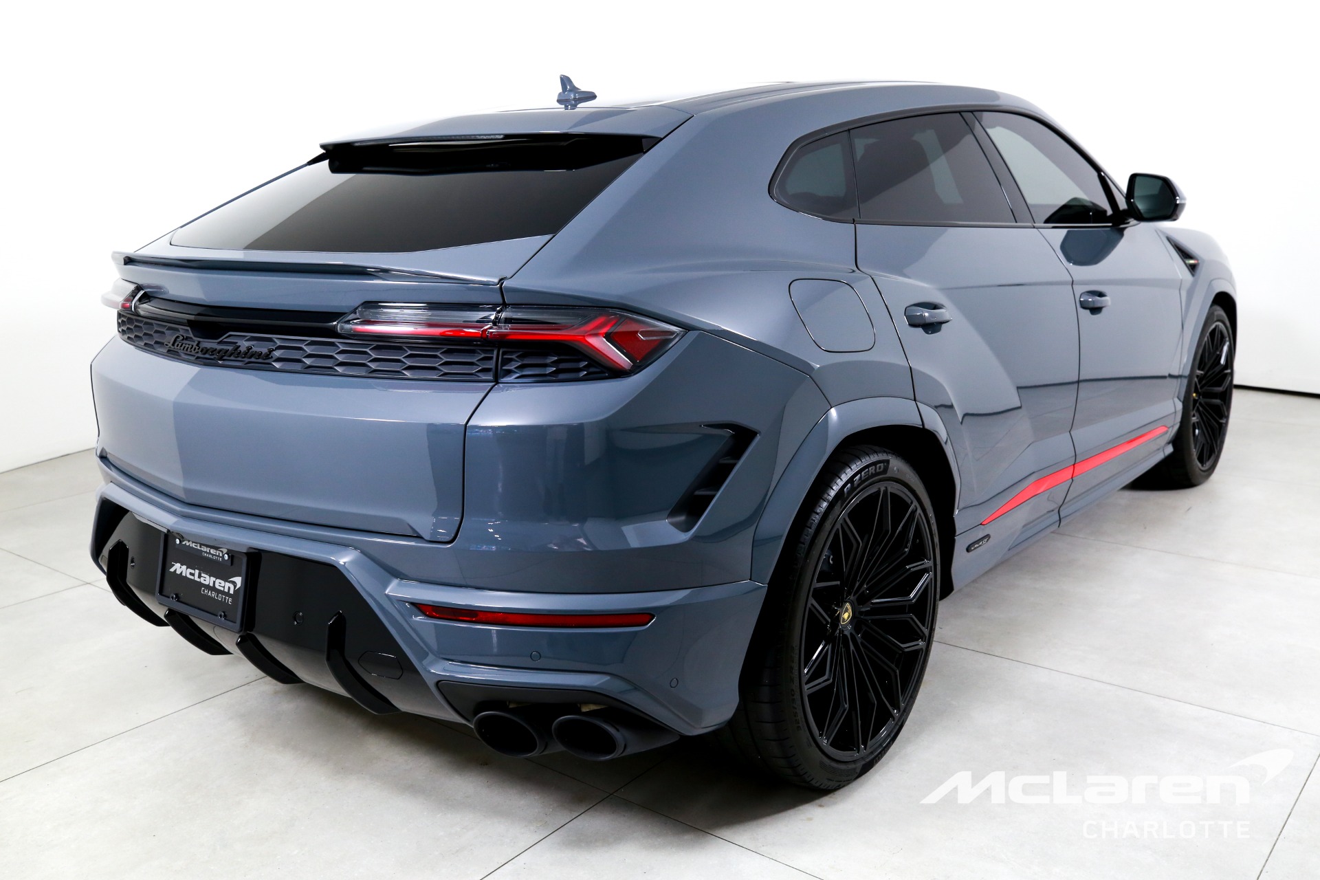 Used 2025 Lamborghini Urus SE | Charlotte, NC
