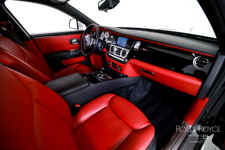 Used-2019-Rolls-Royce-Ghost