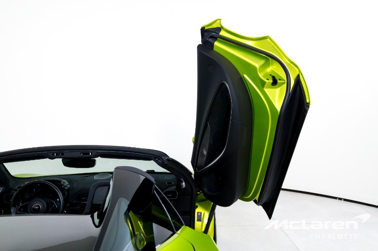 Used-2025-McLaren-Artura-Spider