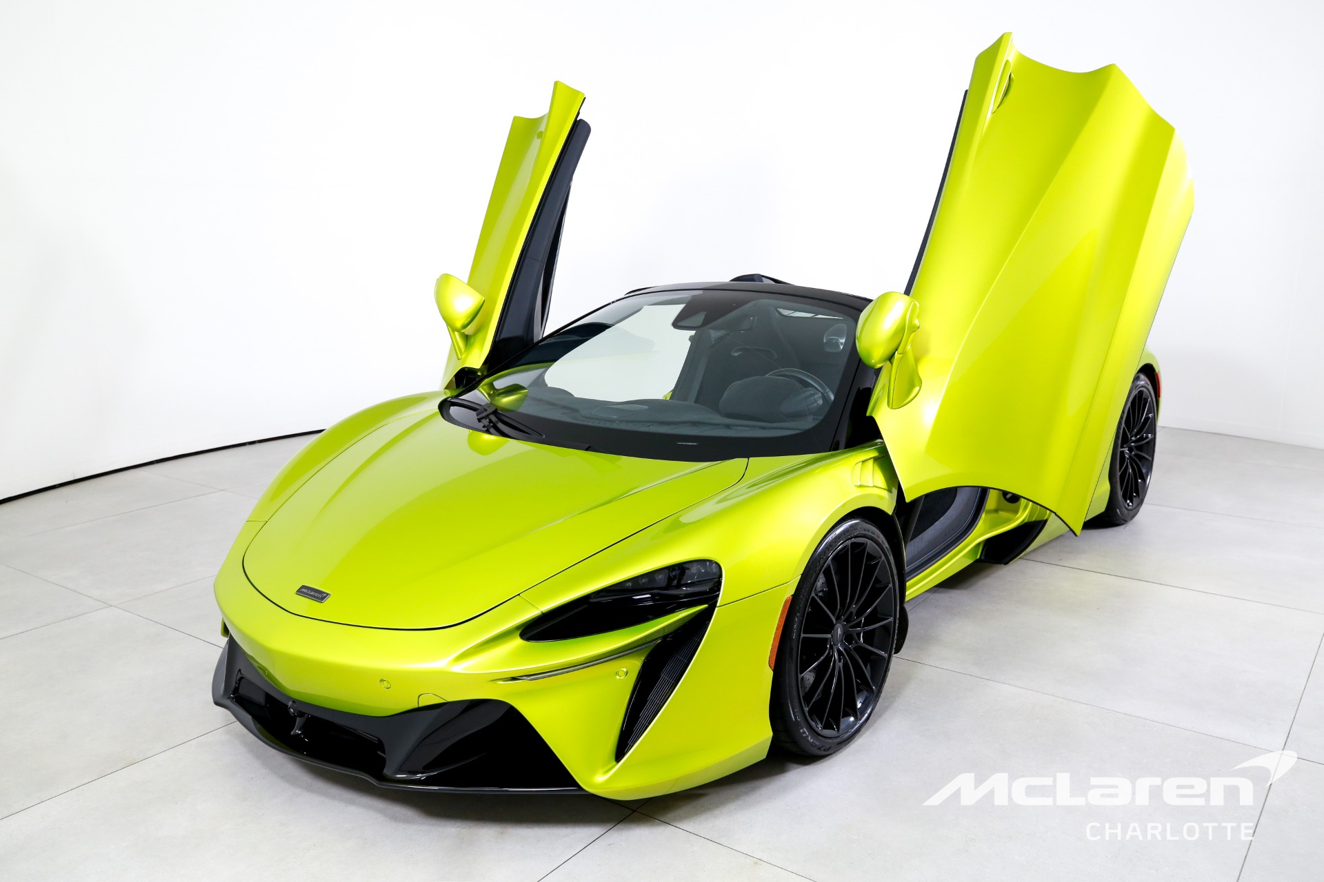 Used 2025 McLaren Artura Spider  | Charlotte, NC