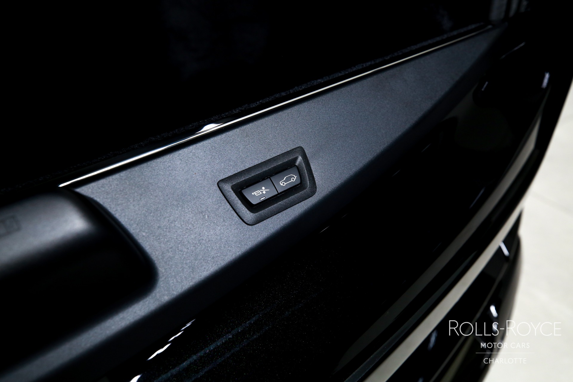 New 2027 Rolls-Royce Black Badge Cullinan  | Charlotte, NC