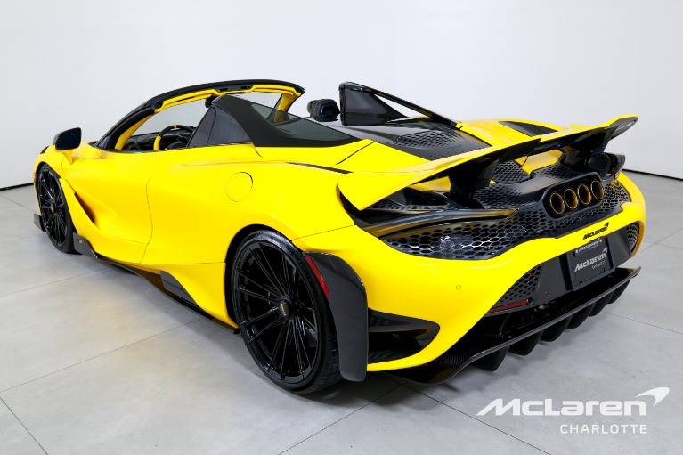 Used-2022-McLaren-765LT-Spider