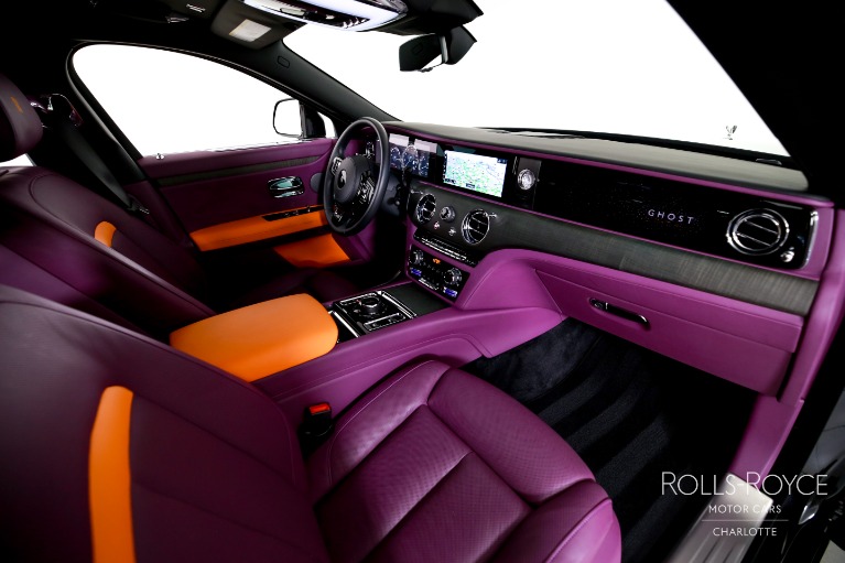 Used-2022-Rolls-Royce-Ghost