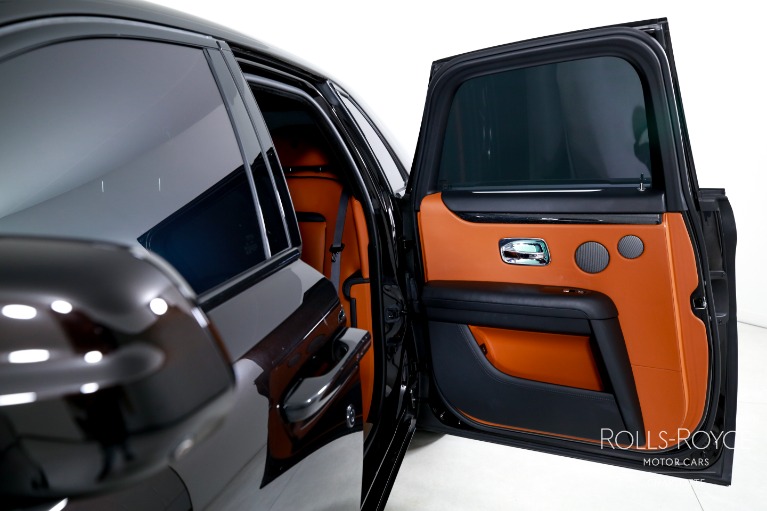 Used-2021-Rolls-Royce-Ghost