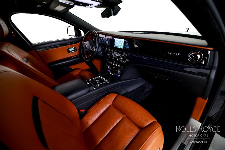 Used-2021-Rolls-Royce-Ghost