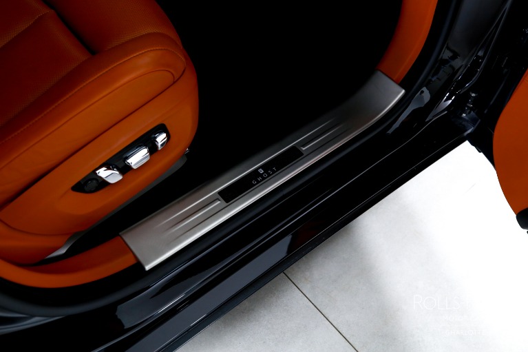 Used-2021-Rolls-Royce-Ghost