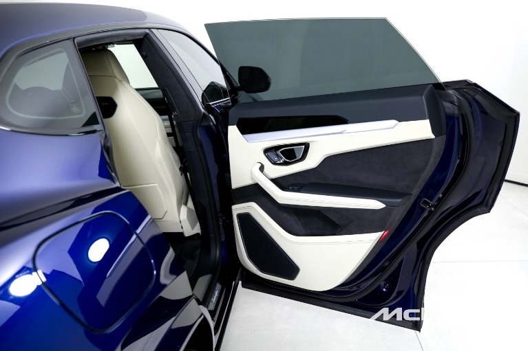 Used-2026-Lamborghini-Urus-SE
