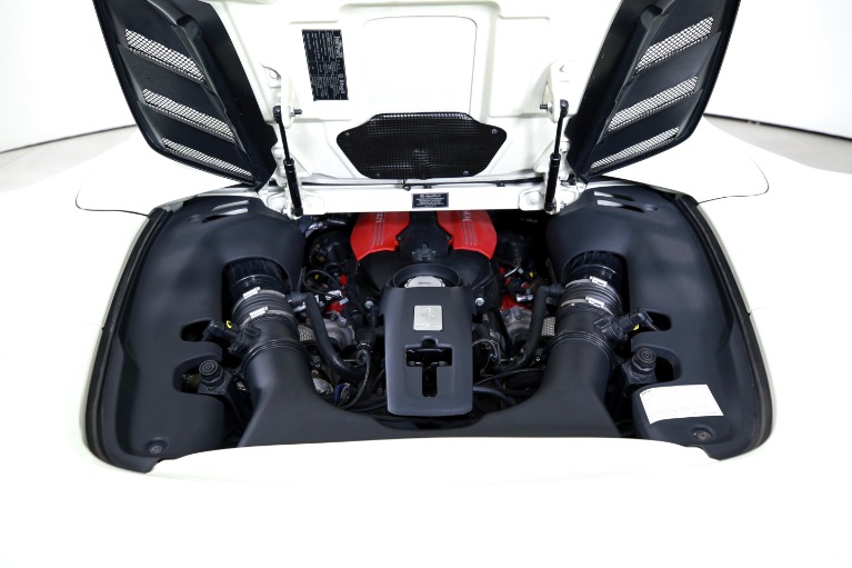 Used-2019-Ferrari-488-Spider
