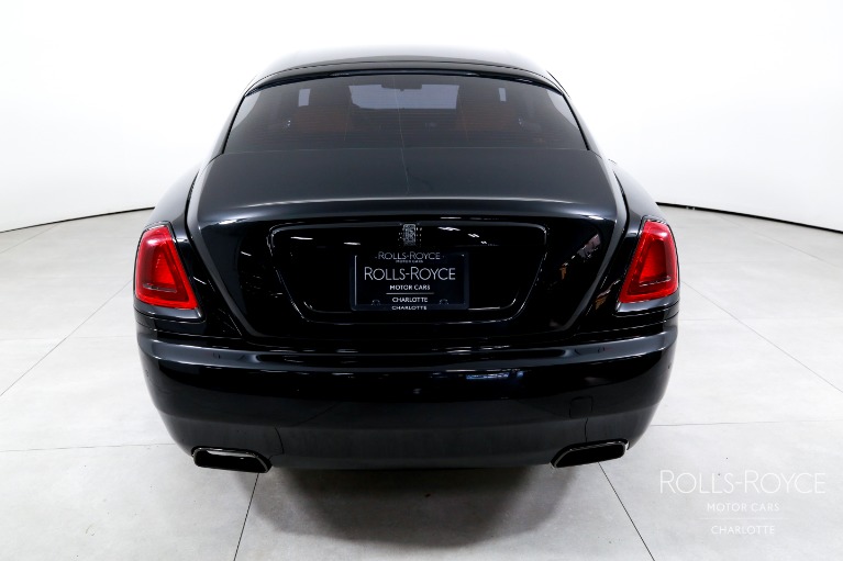 Used-2021-Rolls-Royce-Wraith-Black-Badge