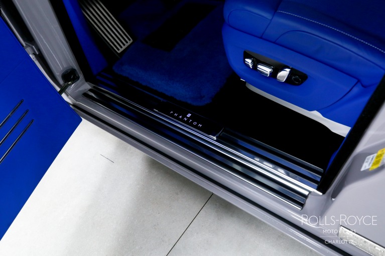 Used-2024-Rolls-Royce-Phantom