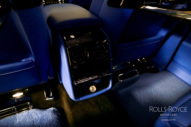 Used-2024-Rolls-Royce-Phantom