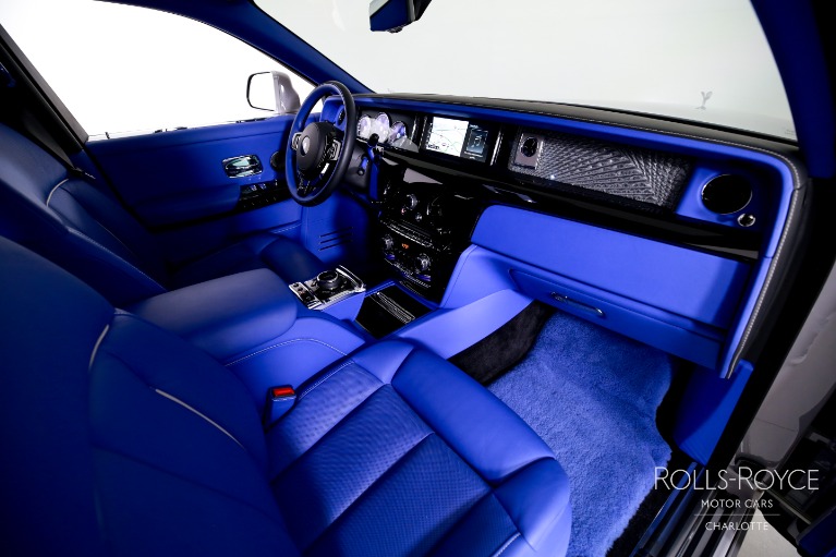Used-2024-Rolls-Royce-Phantom