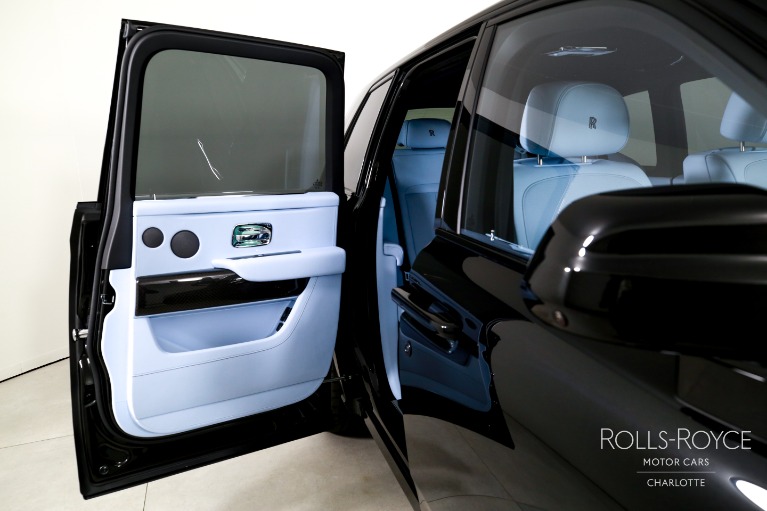 New-2027-Rolls-Royce-Black-Badge-Cullinan