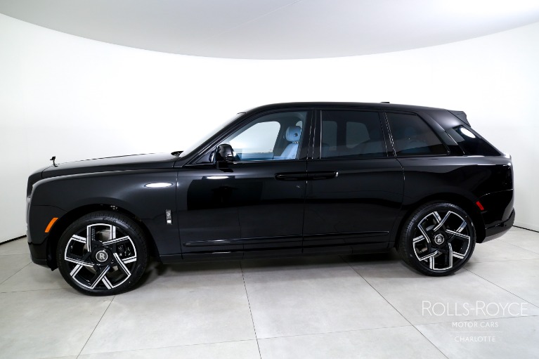 New-2027-Rolls-Royce-Black-Badge-Cullinan