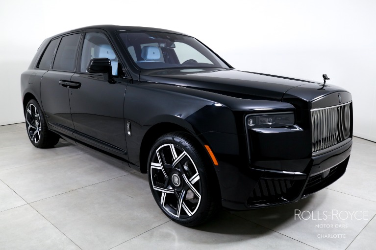 New-2027-Rolls-Royce-Black-Badge-Cullinan