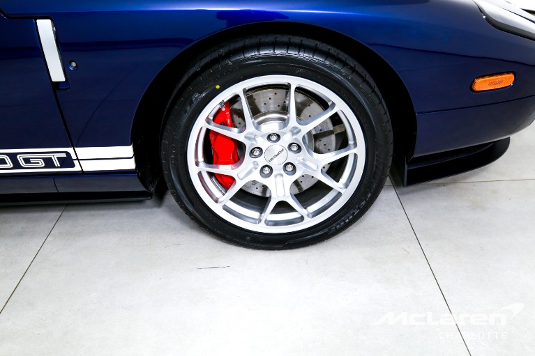 Used-2005-Ford-GT