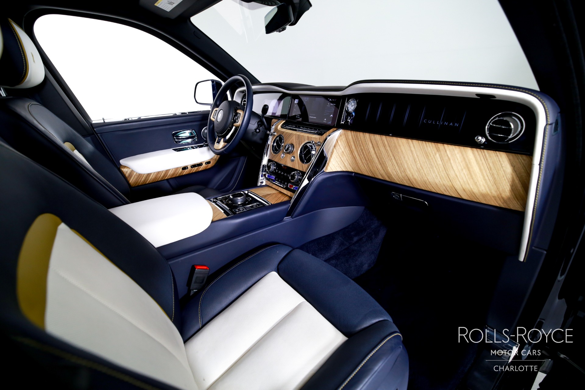 Used 2025 Rolls-Royce Cullinan  | Charlotte, NC