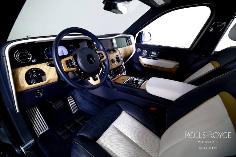 Used-2025-Rolls-Royce-Cullinan