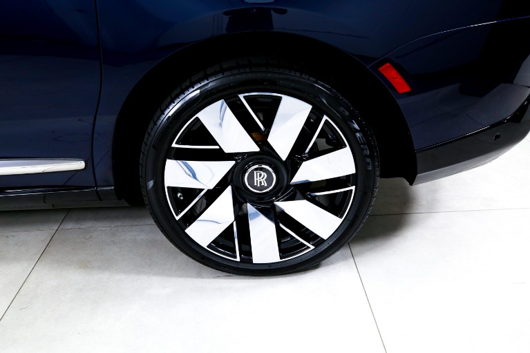 Used-2025-Rolls-Royce-Cullinan