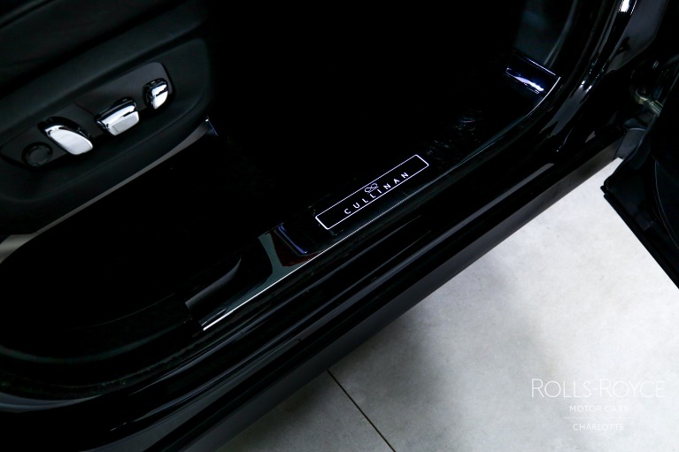 Used-2020-Rolls-Royce-Black-Badge-Cullinan