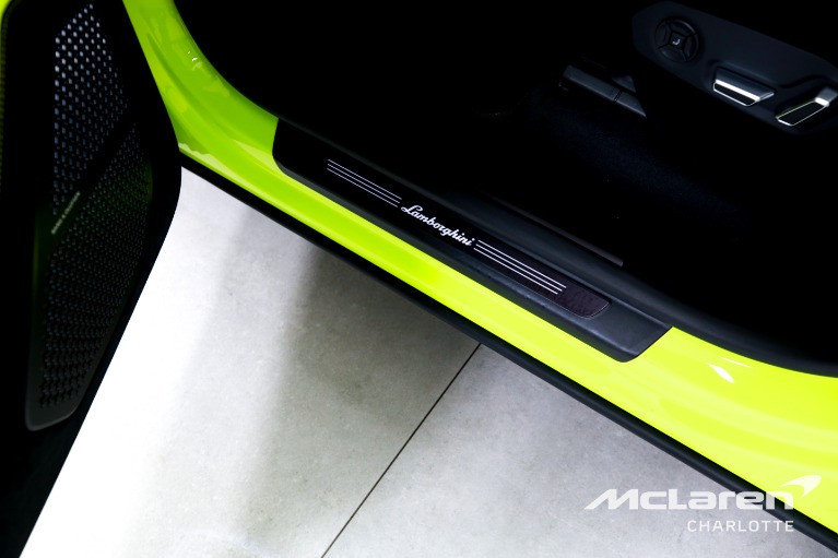 Used-2024-Lamborghini-Urus-Performante